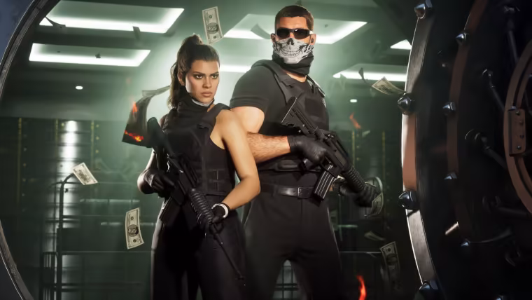 Lucia et Jason armés dans une salle des coffres dans GTA 6